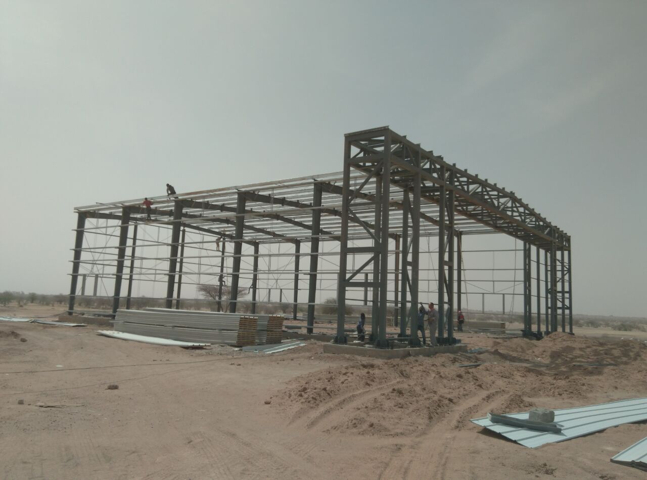 Hangar de fabricação de aço estrutural de estrutura de aço pré-engenhado